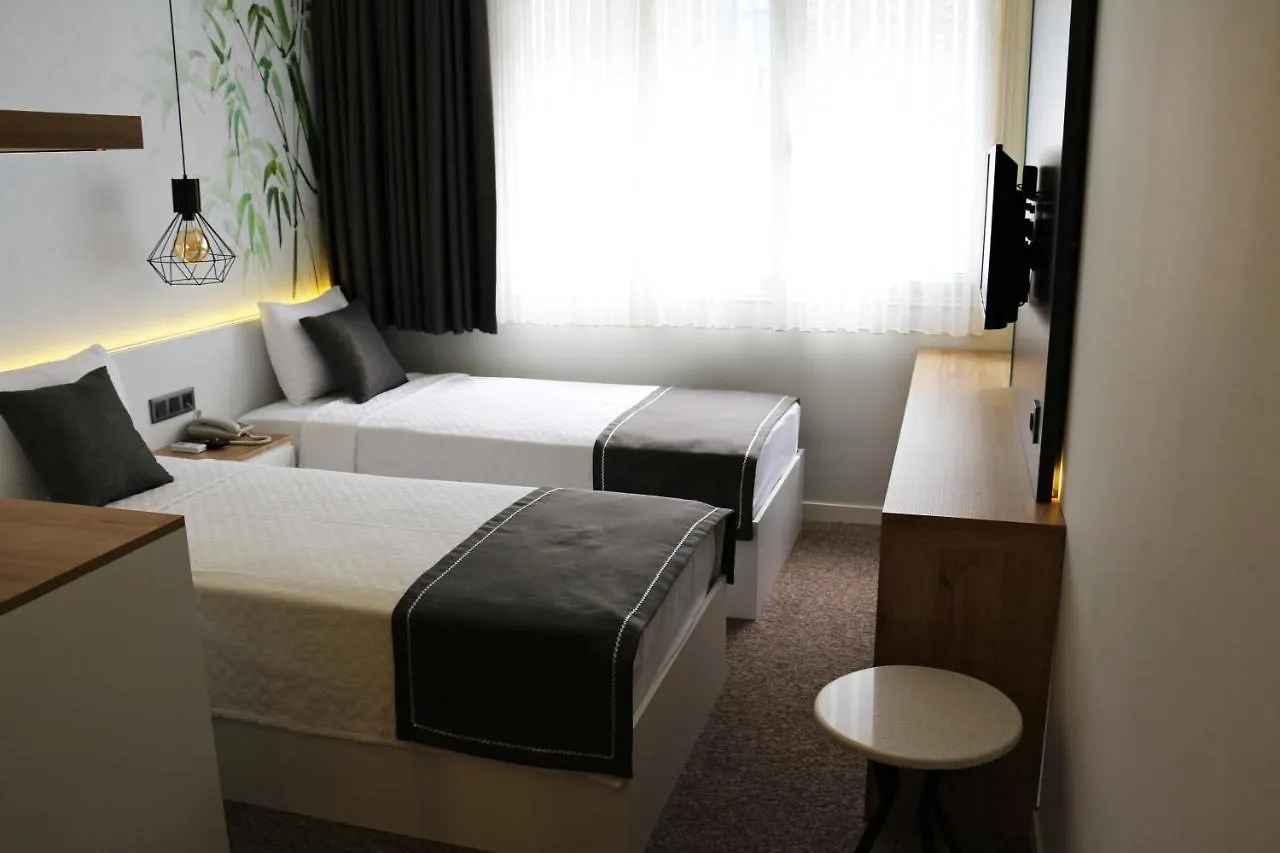 Luis Otel İzmir